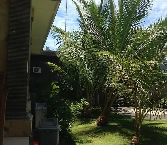 69 Homestay ウルワツ